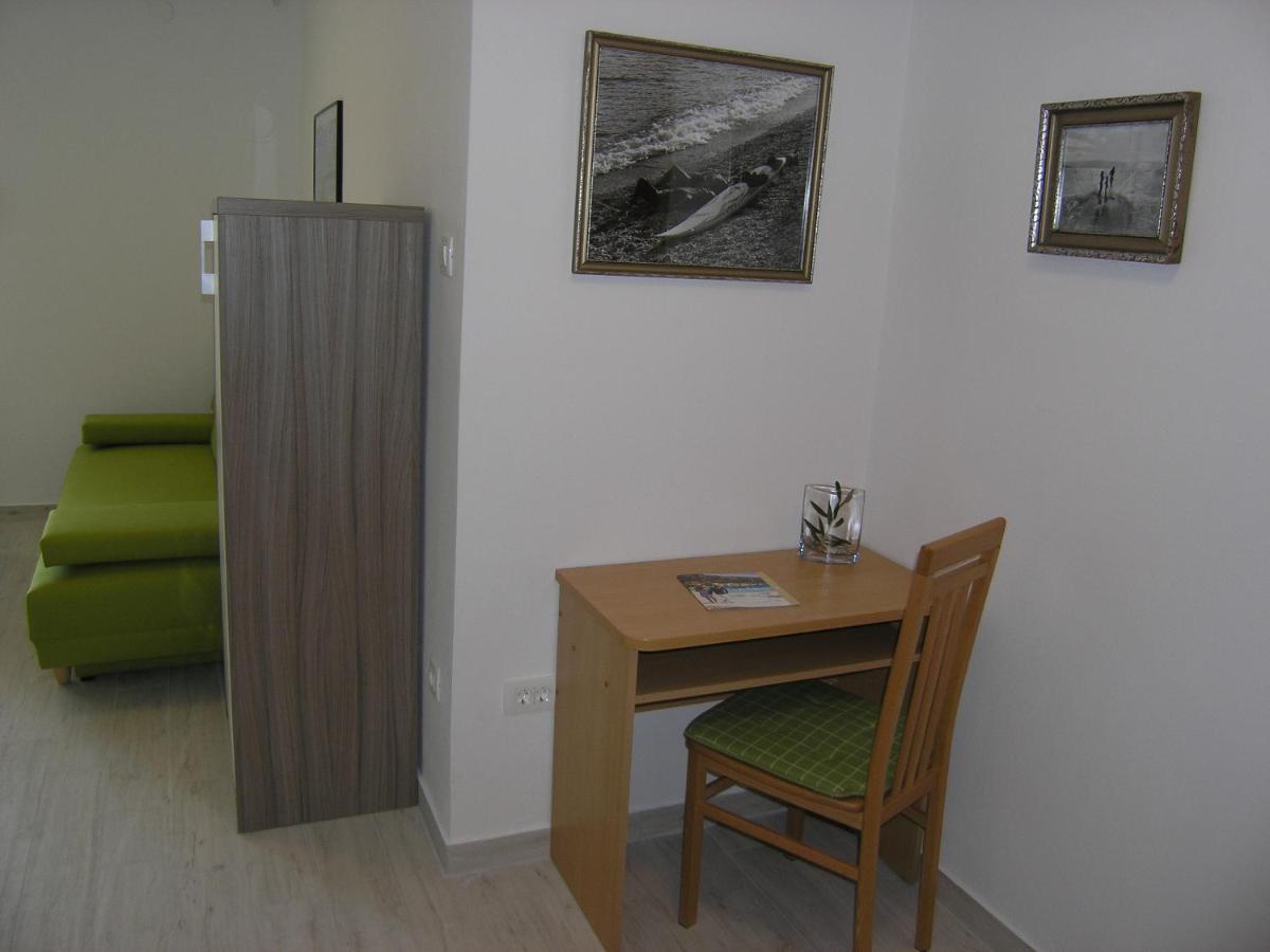 Apartments Aventura Baska For Relaxing Holidays Ngoại thất bức ảnh