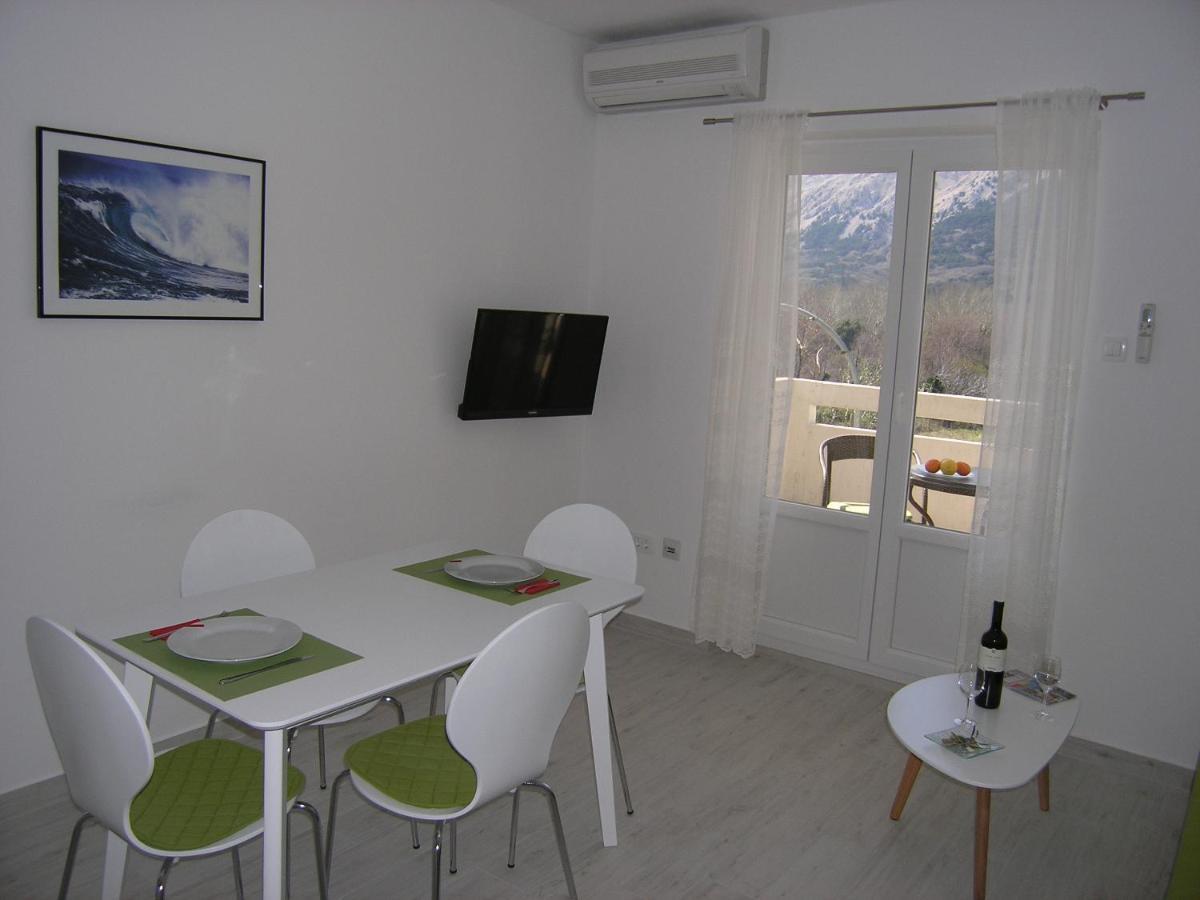 Apartments Aventura Baska For Relaxing Holidays Ngoại thất bức ảnh