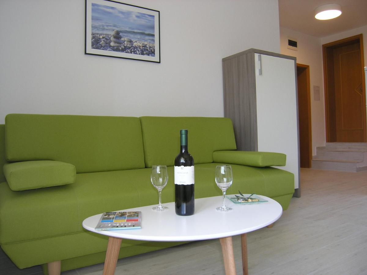 Apartments Aventura Baska For Relaxing Holidays Ngoại thất bức ảnh