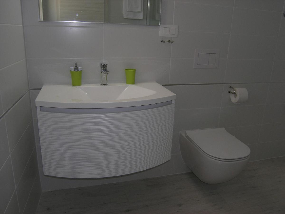 Apartments Aventura Baska For Relaxing Holidays Ngoại thất bức ảnh