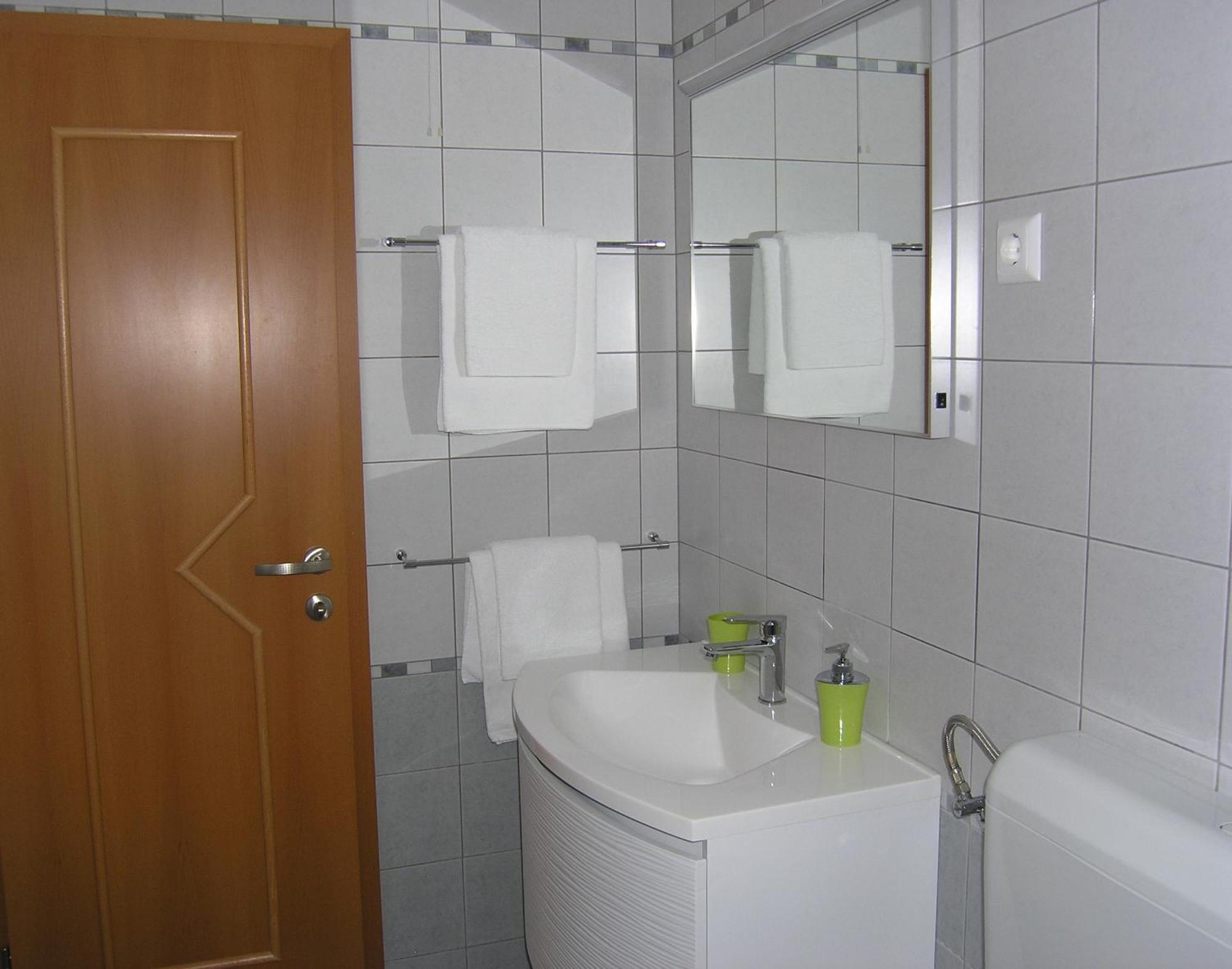 Apartments Aventura Baska For Relaxing Holidays Ngoại thất bức ảnh